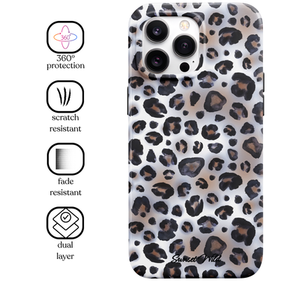 Smokey Safari MagSafe Phone Case